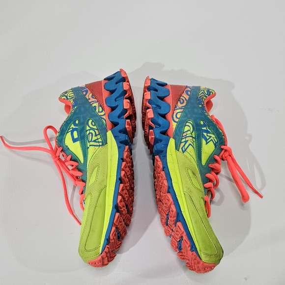 Reebok ZIGTECH Highlighter Lime Blue and Pink Sneakers V60564 Size 9 - Picture 5 of 7